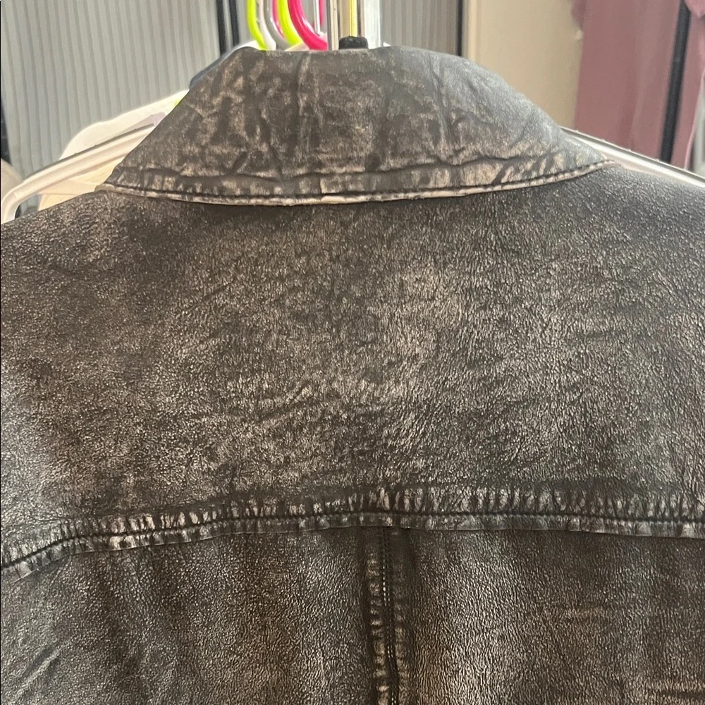 John Varvatos Distressed Gray Leather Asher Jacket - Picture 9 of 10
